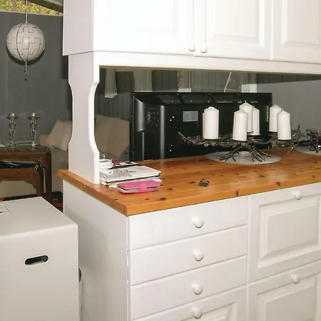 Holiday home Three-bedroom Holiday In Bofjorden